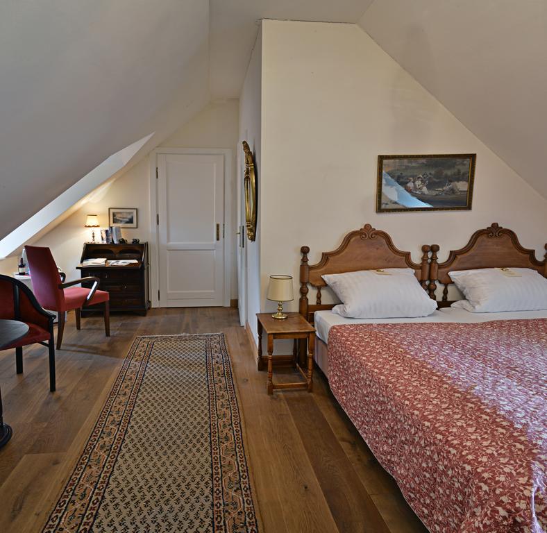Burg Boetzelaer Hotel Калкар Стая снимка