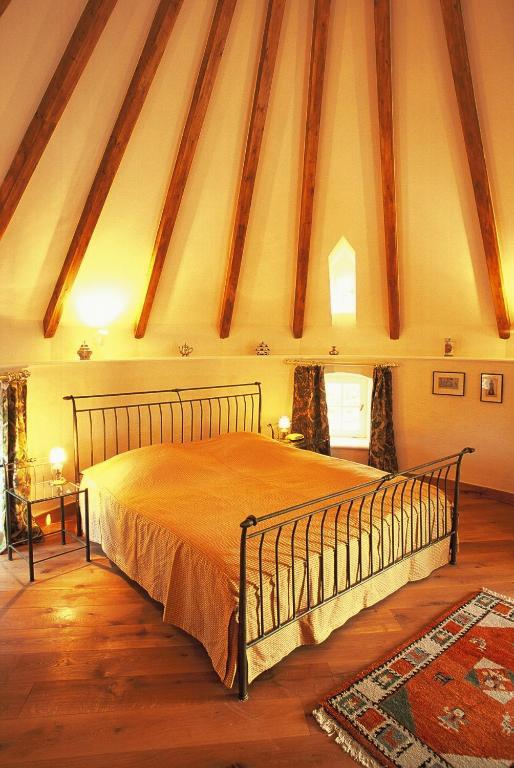 Burg Boetzelaer Hotel Калкар Стая снимка